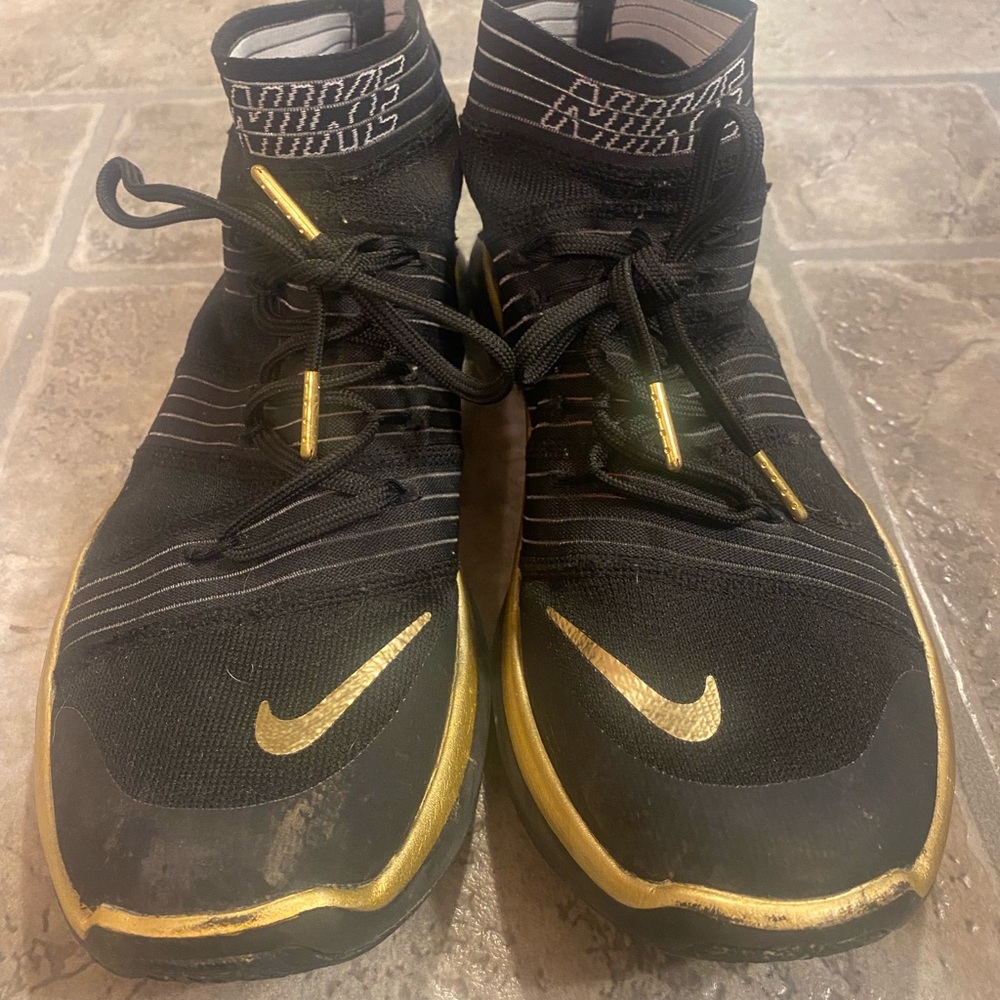 Men’s Nikes
